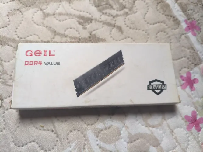 Memória RAM Geil DDR4 8gb 3200mhz lacrada