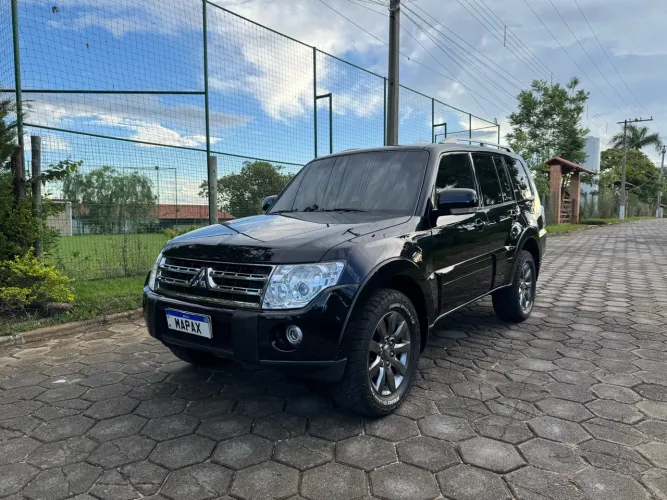 Mitsubishi Pajero HPE Full 3.2 4X4 T.i.dies. 5P AUT 2011