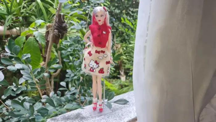 Barbie Hello Kitty 2017 Gold Label