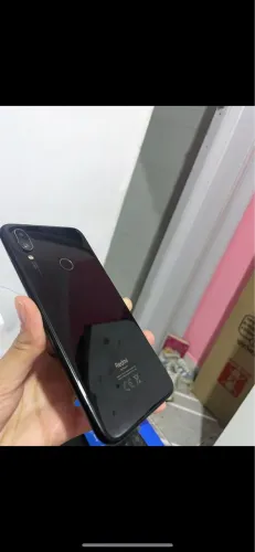Celular redmi note 7 funcionando para uso ou conserto ou retirada de peças