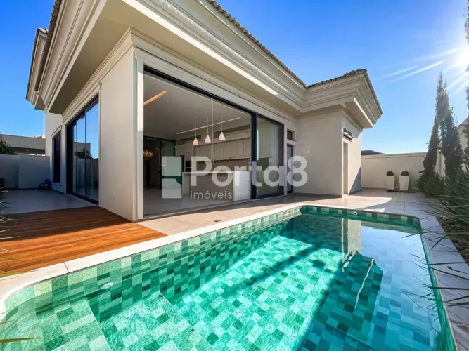 Condomínio 3 Suítes 340m² Quinta do Golfe Jardins com Piscina e 4 Vagas
