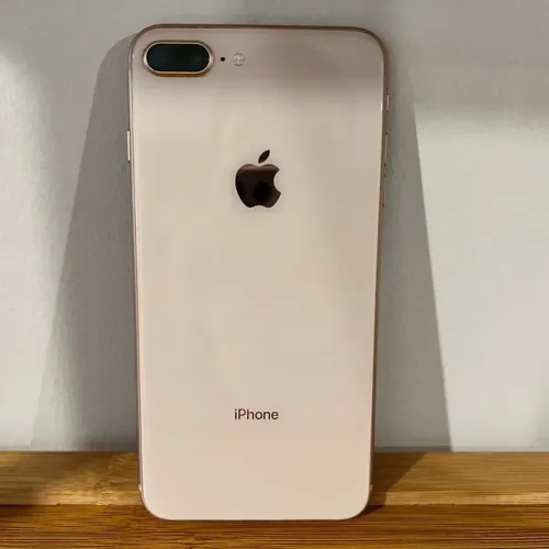 Iphone 8 plus 64gb bem conservado 