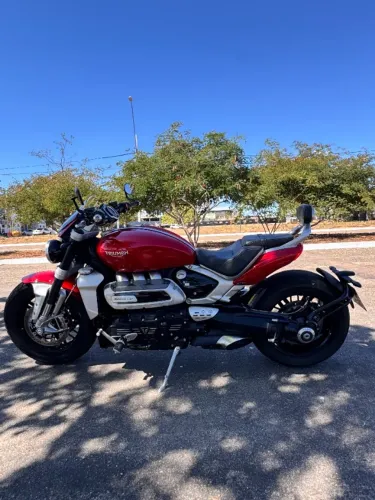 Triumph Rocket 3 R 2021 - 2.500cc - Apenas 7.500 km