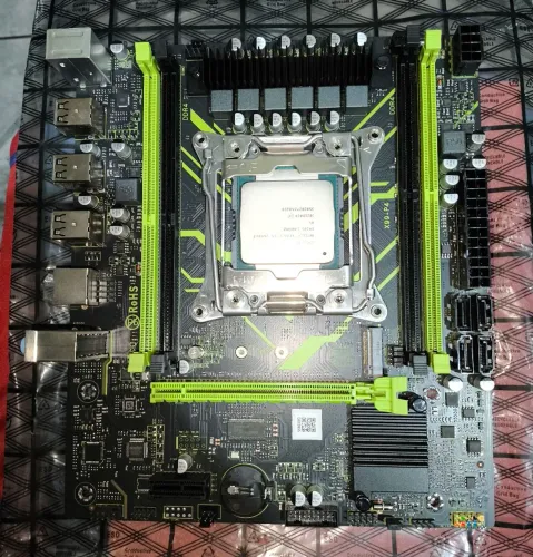 KIT X99 (Novo) - Placa Mãe P4 (4 Slot de RAM) Sup TPM e Processador E5 2650v3 (10N | 20T) 