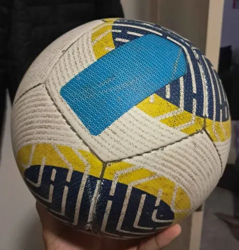 Bola society semi nova