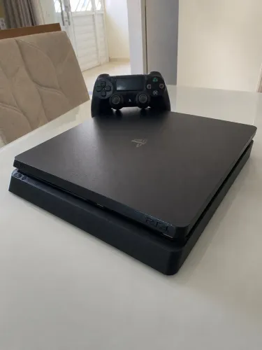 PS4 SLIM - CONSERVADO