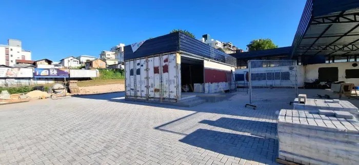 Locação | Loja Container de 60m² no Estreito