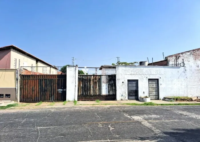 Terreno Comercial com 608m² e Estrutura para salas para Aluguel | Bairro Pirajá