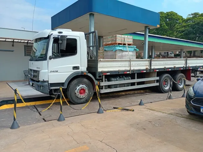 MERCEDES 2426