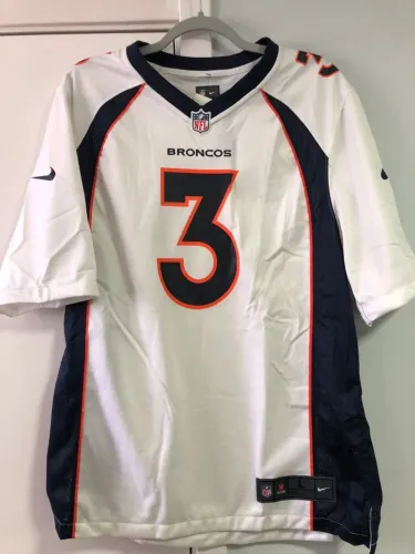 NFL NIKE BRONCOS OFICIAL PLAYER (NUNCA USADA)