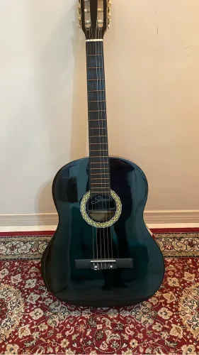 Violão preto básico com capa 
