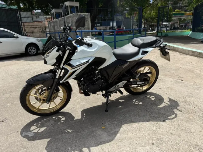 FAZER 250