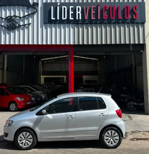 Volkswagen Fox 1.0 MI Total Flex 8V 5P 2013