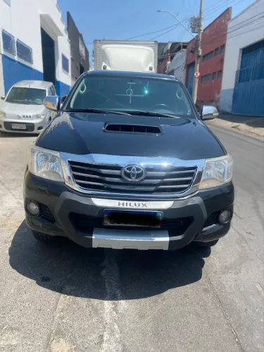 Toyota Hilux CD SRV D4-d 4X4 3.0 TDI Diesel AUT 2012