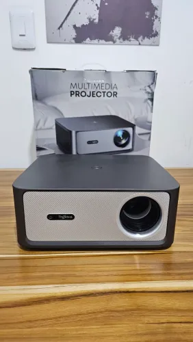 Projetor Potente ThundeaL TD98 PRO | Novo