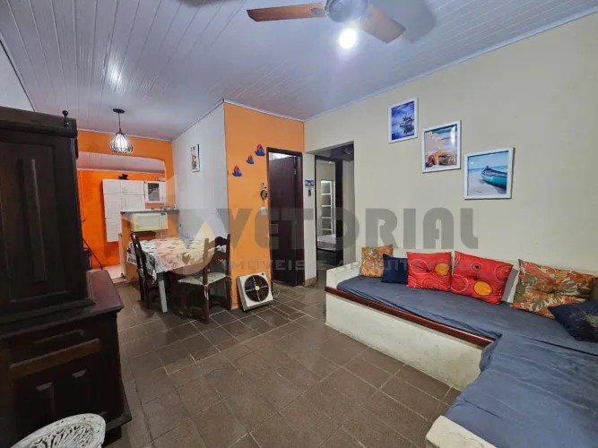 Casa com 2 dormitórios à venda, 41 m² por R$ 200.000 - Praia das Palmeiras - Caraguatatuba