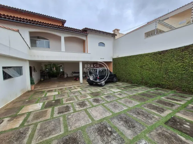 Imóvel Comercial e Residencial | Múltiplos Ambientes | Próximo ao Campolim | Acessos Indep