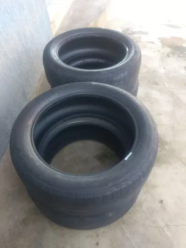Kit 4 pneu Bridgestone 225/50 R18 automotivo