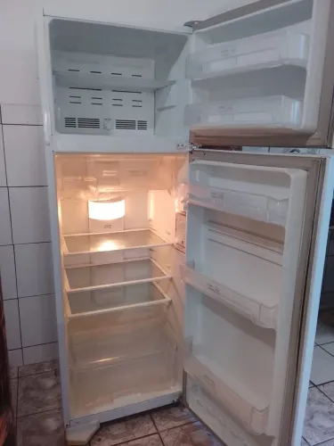 Geladeira GE 324 Litros 