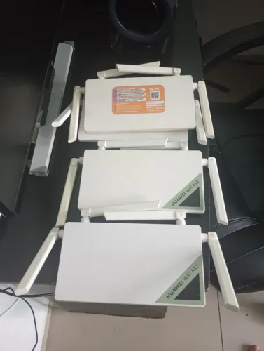 Kit 4 roteadores Huawei Perfeito Estado (para quem quer montar uma rede)