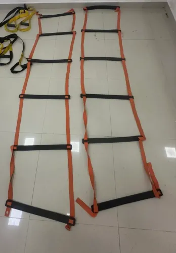 Vendo escada de treino e TRX