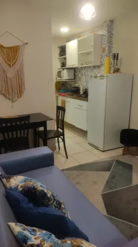Laise mostra Flat para Locação R$ 2.400
