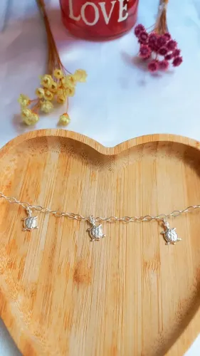 Pulseira com pingentes de Tartaruga em prata 925