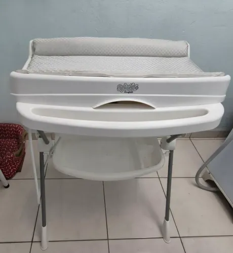 Banheira com trocador