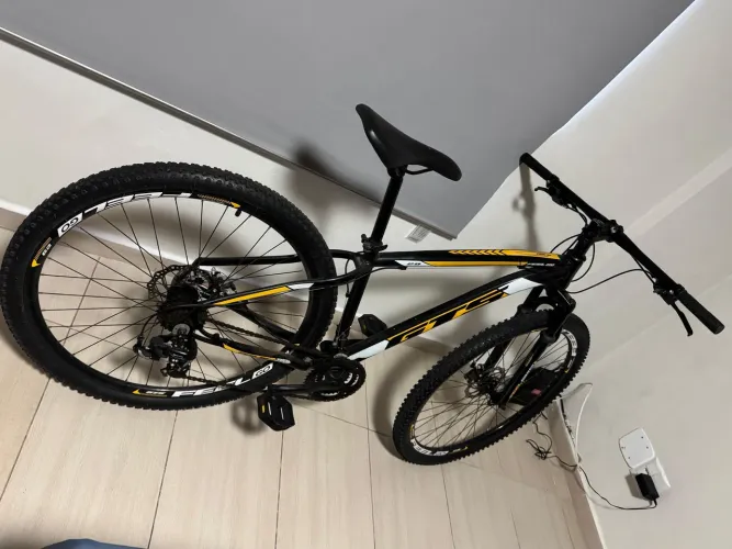 Vende-se bicicleta em ótimo estado