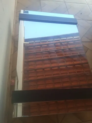Mesa de centro espelhada