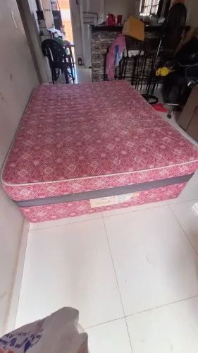 Cama casal Ônix