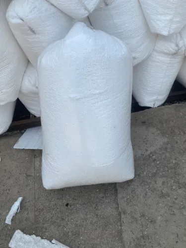 FLOCOS de ISOPOR TRITURADO