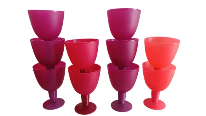 Kit 8 Copos e 10 taças Tupperware semi novos 