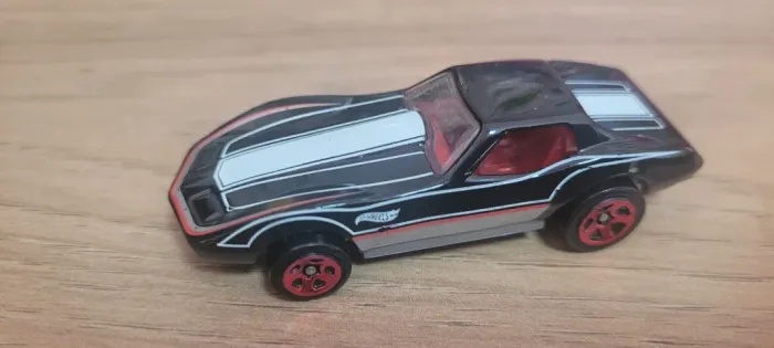 Hot Wheels Corvette Stingray