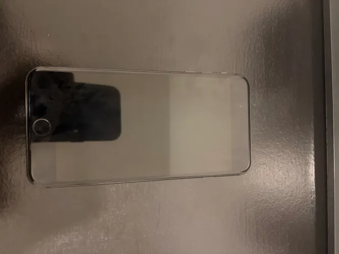 iPhone 8 plus 128gb