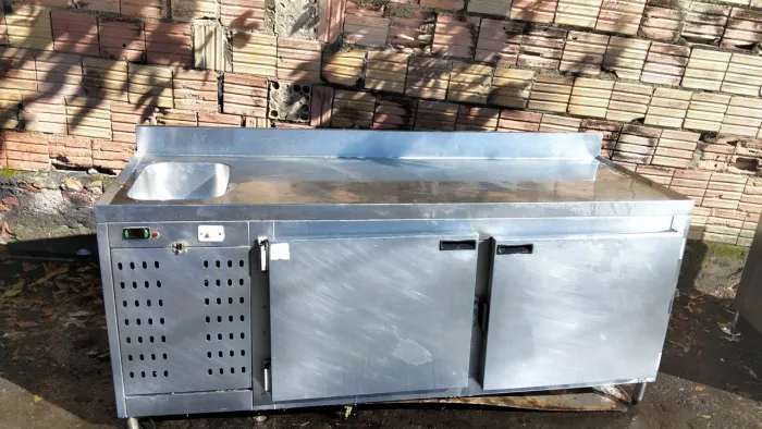 Balcão refrigerado freezer 2 portas com pia