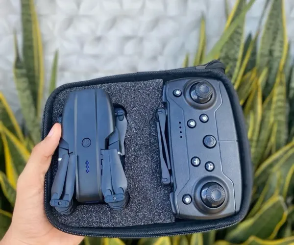 Drone E99 com câmera
