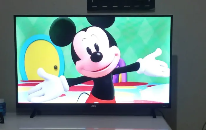 Estou vendendo uma TV SMART 32 polegadas em perfeito estado