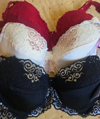 Kit 3 Sutiãs  em Taças  Espumadas com Aro