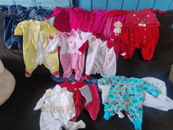 Roupas de menina