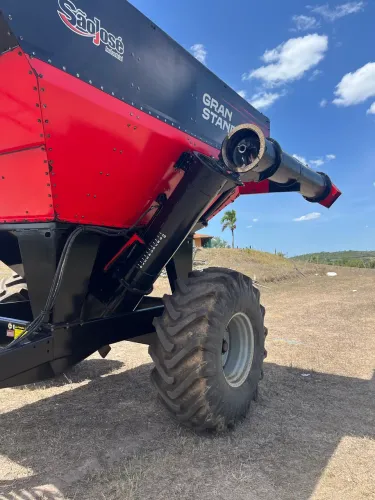 Bazuca Colhetadeira graneleira São José 
