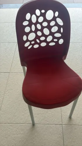 Cadeiras vermelhas 4 unidade