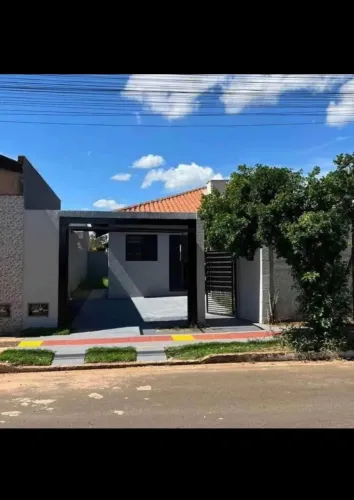 Casa no CENTENÁRIO