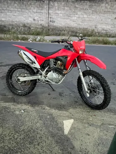 Valor 9.000 Crf 230, ano 2010