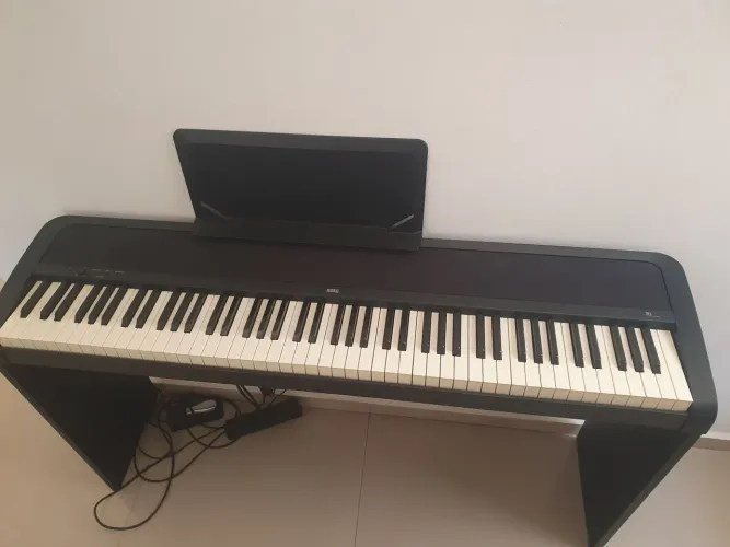 Piano Digital Korg B1SP Semi Novo - 88 Teclas Pesadas + Estante + Pedal Original