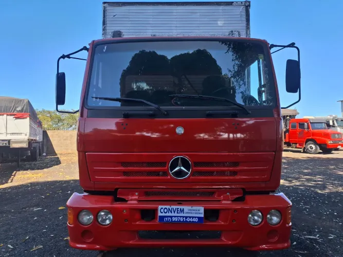 Mbenz 1215 C 4x2 baú com plataforma