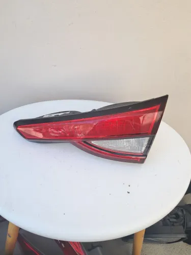 Lanterna direita da tampa traseira Fiat Argo original
