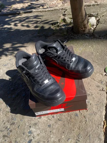 Nike Air Force 1 Triple Black Original