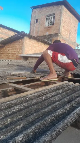 Manutenção em telhado