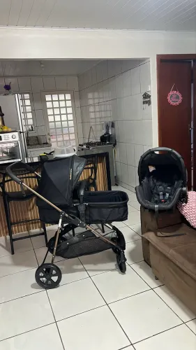 Carrinho e bebê conforto/ pouco uso !